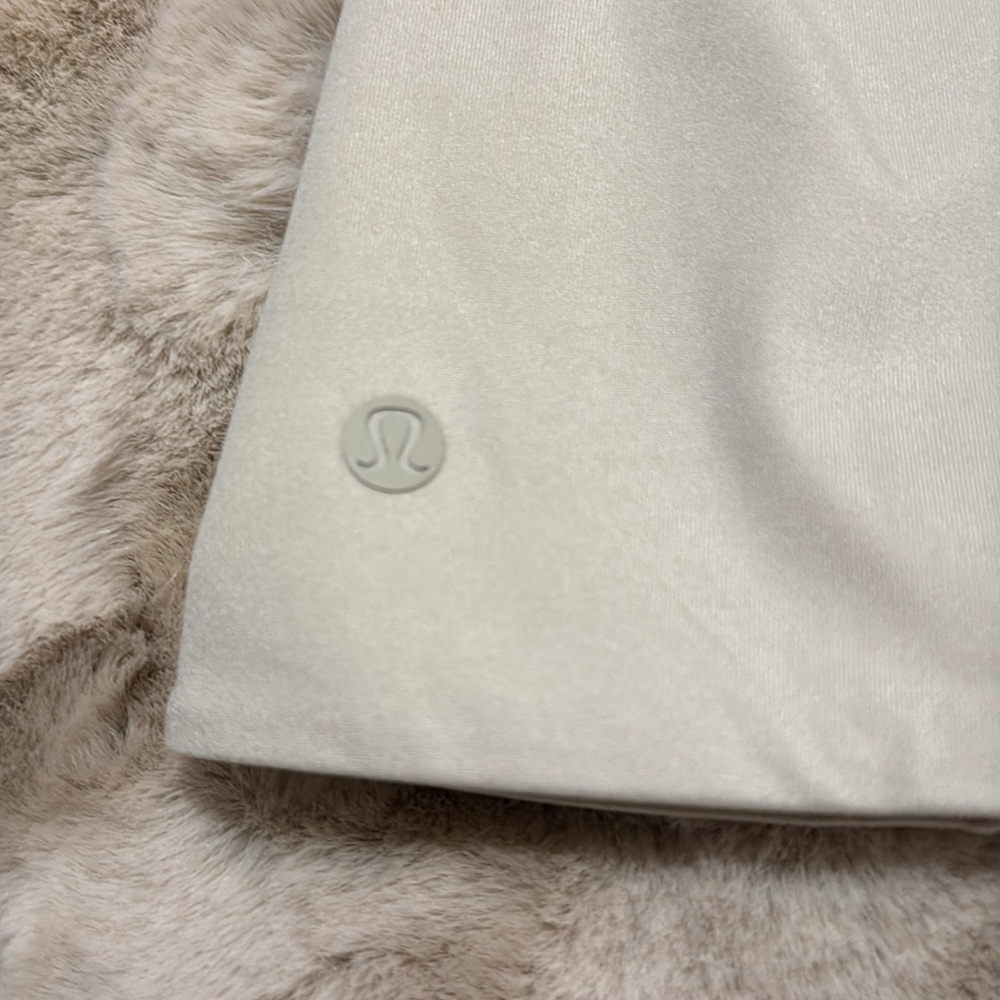 Lululemon Nulu Crewneck Long Sleeve - Picture 8 of 12